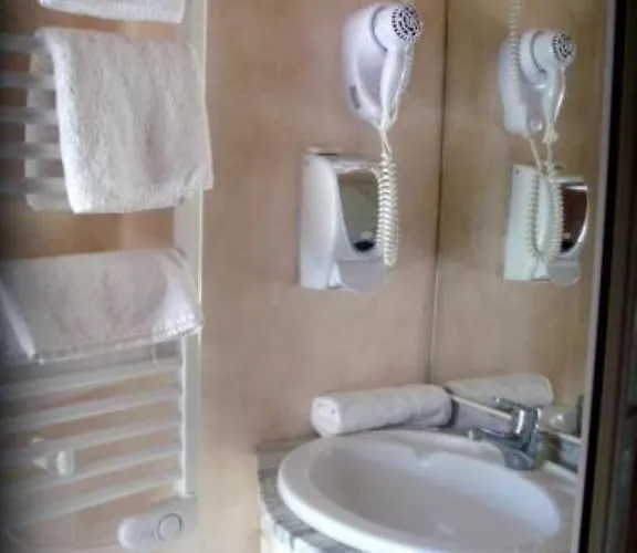 Aux Bois Flottes Bed & Breakfast *